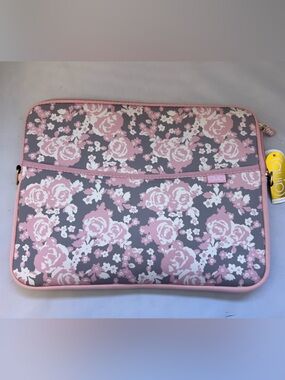 Quip Floral Laptop Sleeve in Pink and Gray